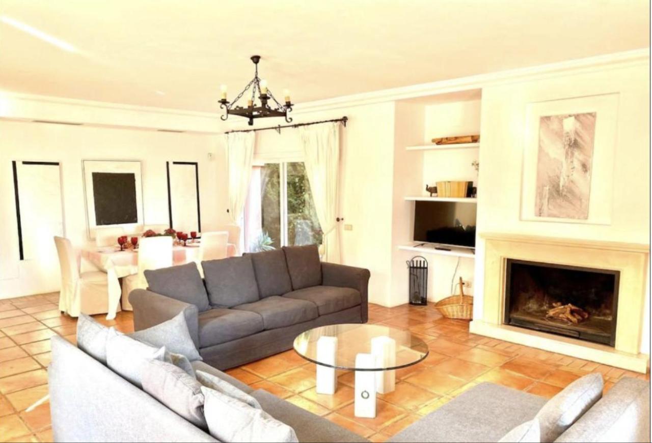 Villa 9 La Alzambra-Puerto Banus มาร์เบยา ภายนอก รูปภาพ