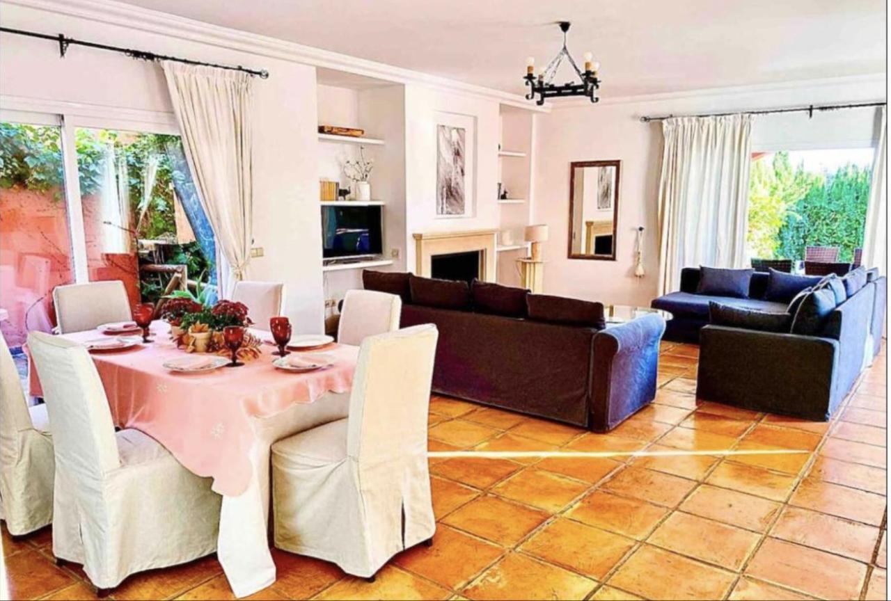 Villa 9 La Alzambra-Puerto Banus มาร์เบยา ภายนอก รูปภาพ