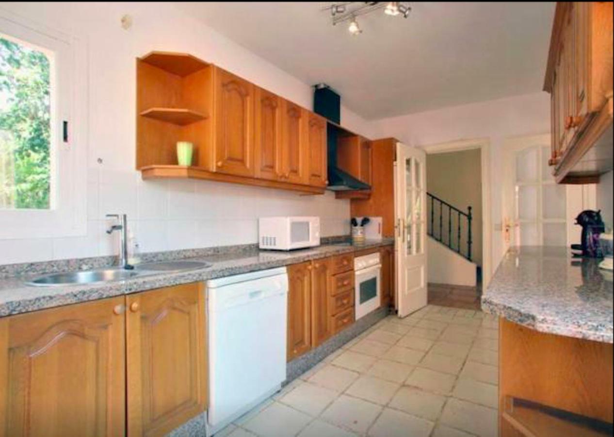 Villa 9 La Alzambra-Puerto Banus มาร์เบยา ภายนอก รูปภาพ